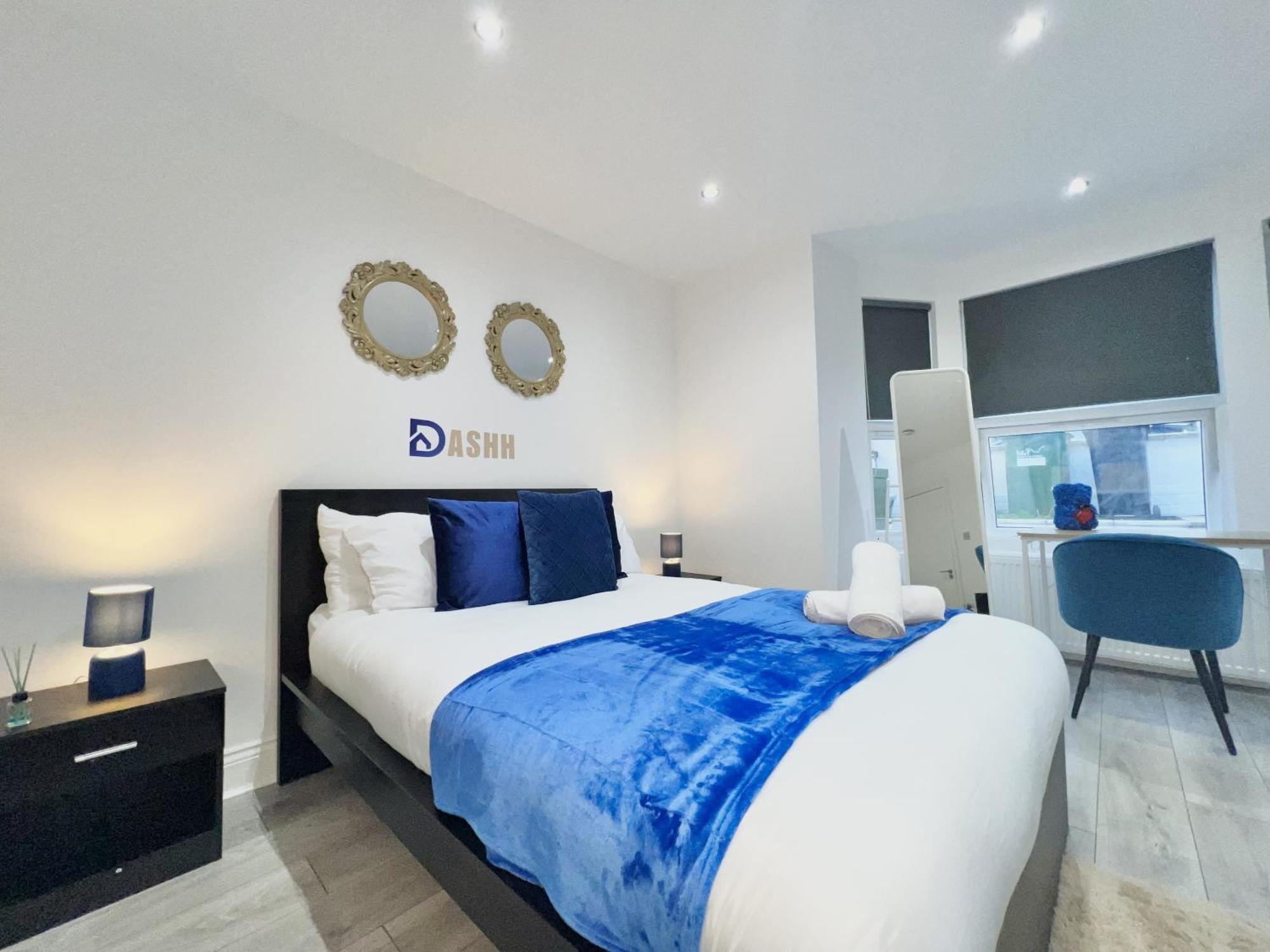 Charming 3-Bed Flat In Shepherds Bush - Sleeps 9 Londra Exterior foto